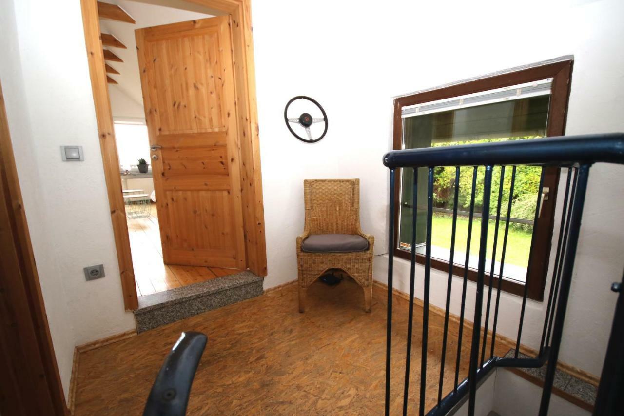 Kleines Haus Mitten In Der Natur Mit Eigener Terrasse Und Sonnenbalkon Halver Luaran gambar