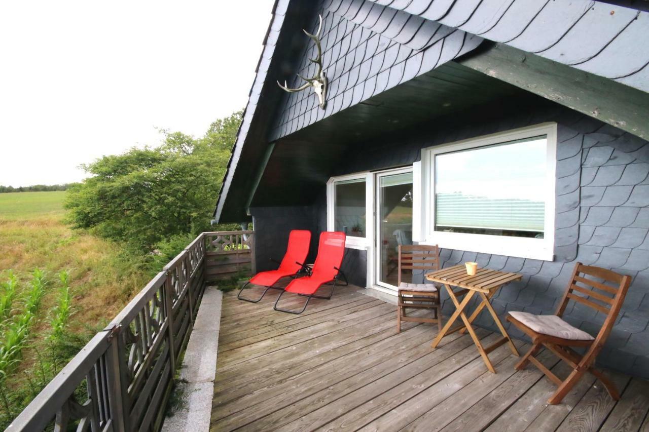 Kleines Haus Mitten In Der Natur Mit Eigener Terrasse Und Sonnenbalkon Halver Luaran gambar